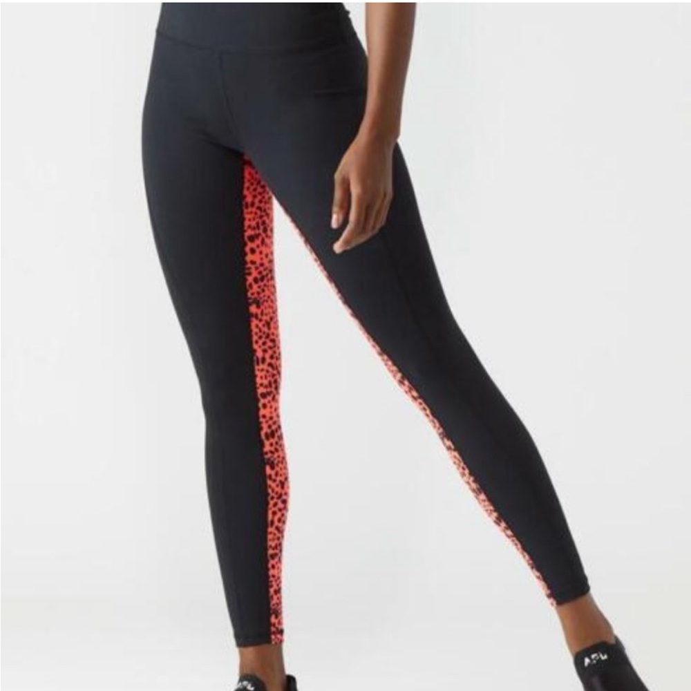 3/$15 Glyder leggings leopard print